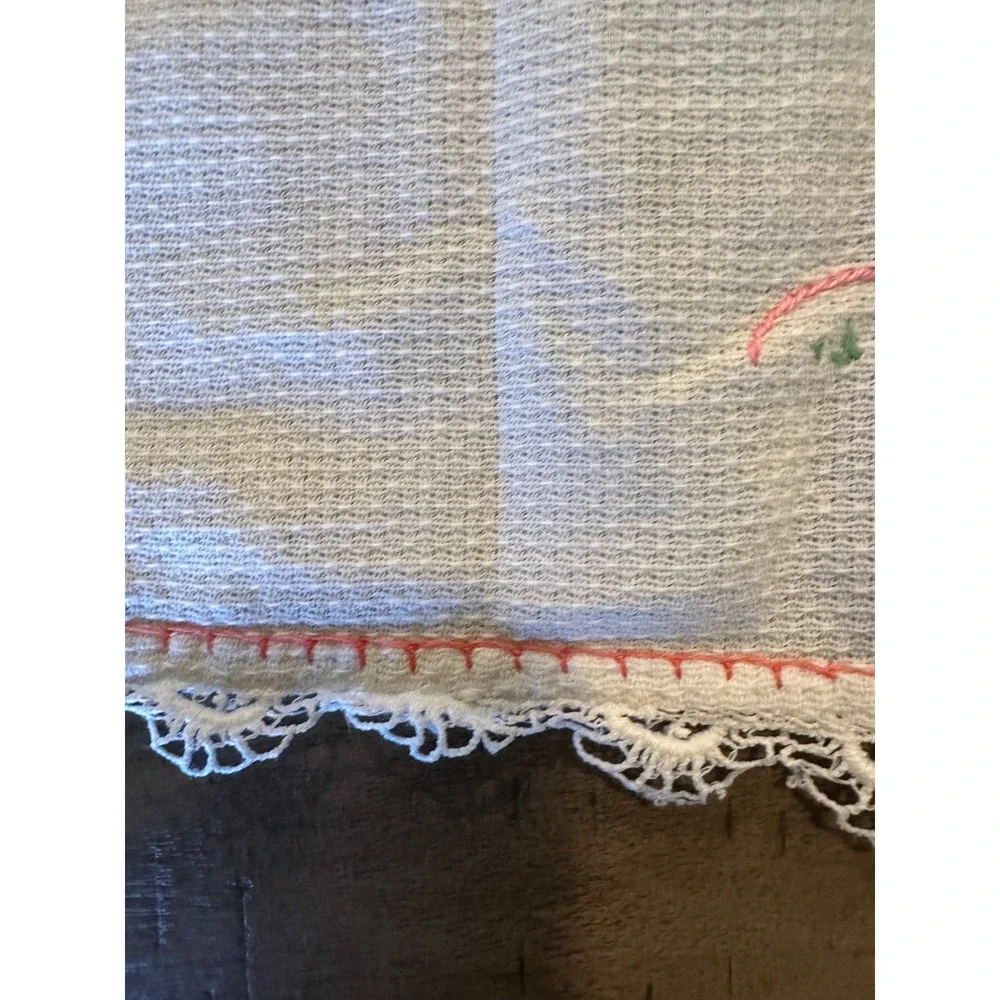 Vintage Hand-Embroidered Kitchen Tea Towel Sweet Garden Birds & Floral Lace Edge